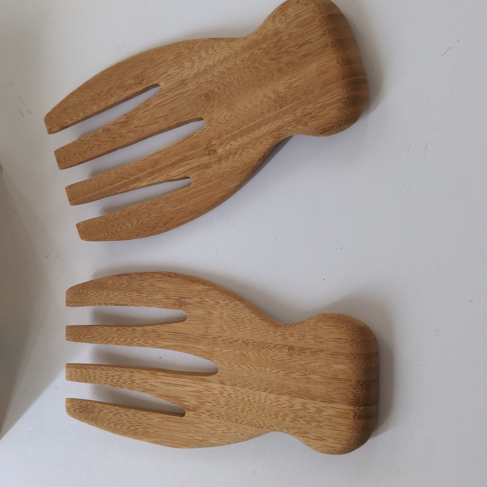 Avon Bamboo Salad Hands